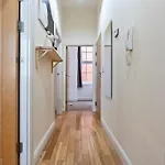 Charming 2-Bedroom Apartment With Excellent Amenities