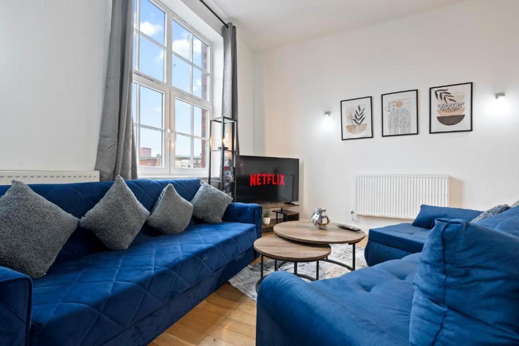 Charming 2-bedroom With Excellent Amenities *